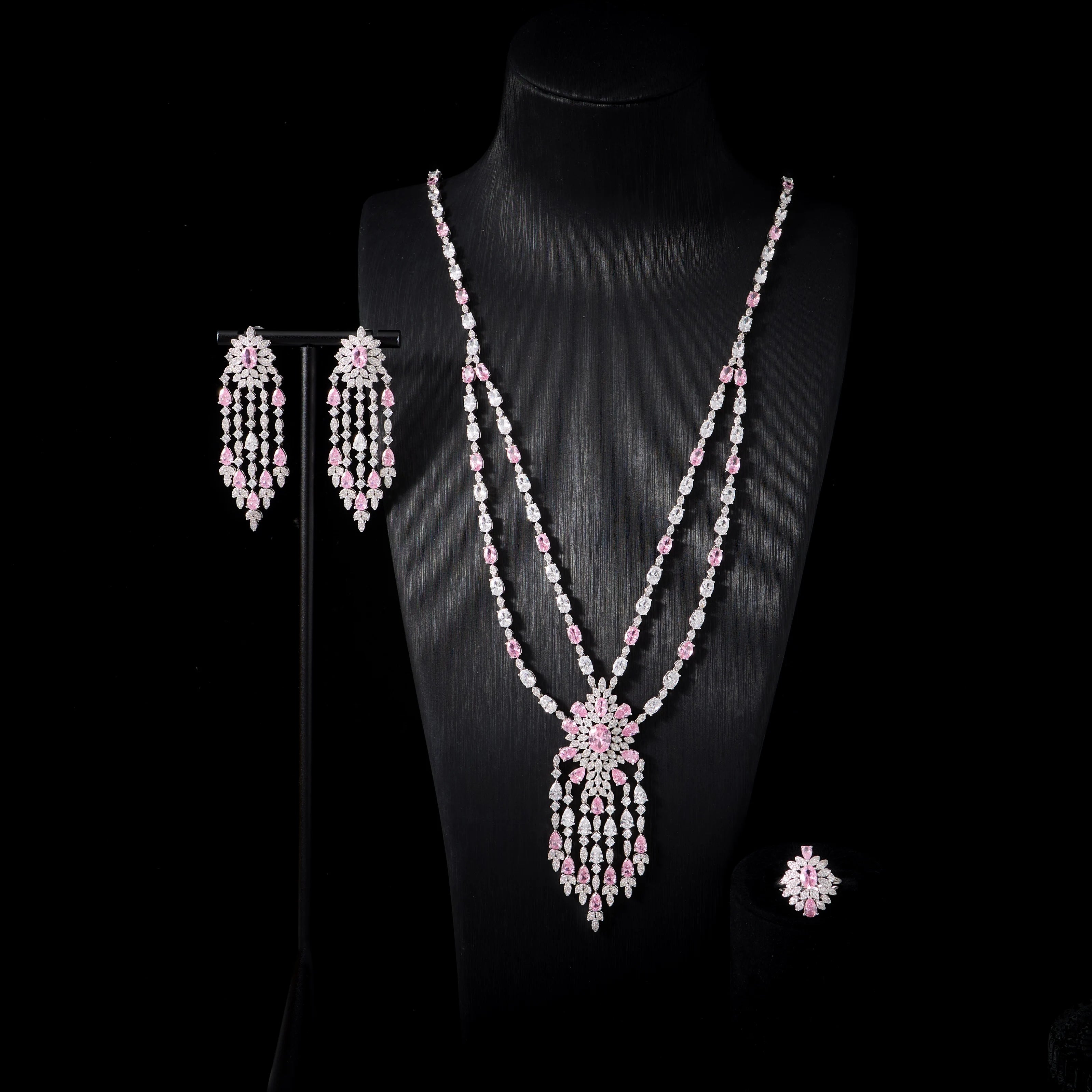 The Empress Diamond-Fire Gala Suite | Prestige Evening Collection