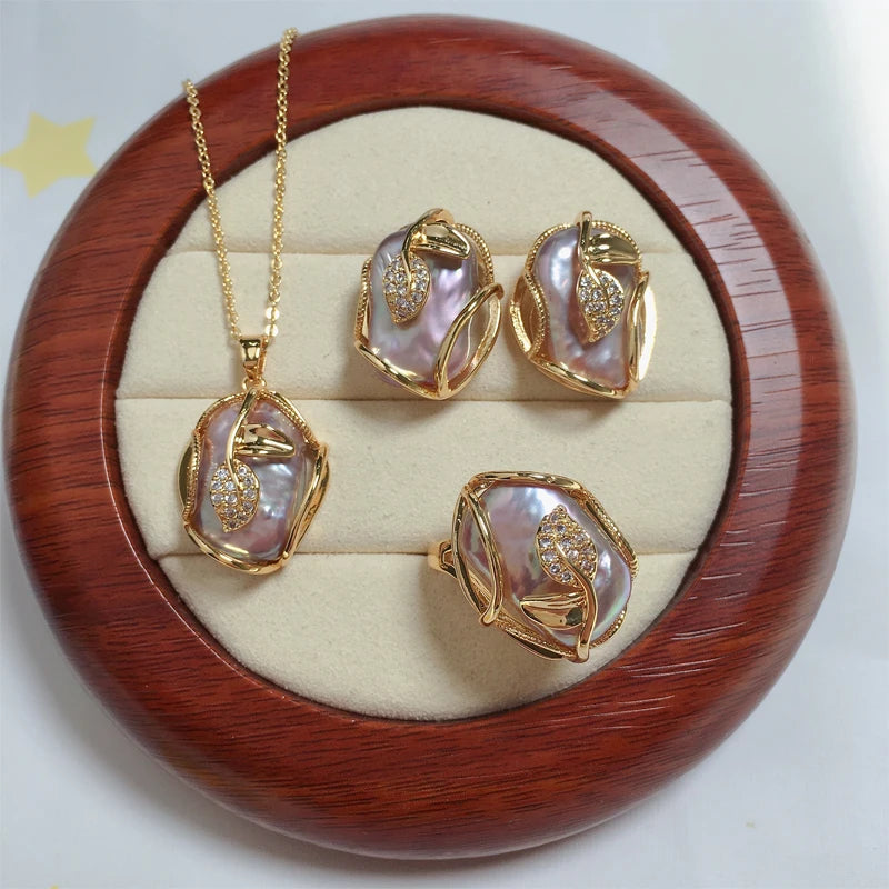 The Hera Baroque Pearl Suite | Natural Freshwater Pearls & 18K Gold Finish