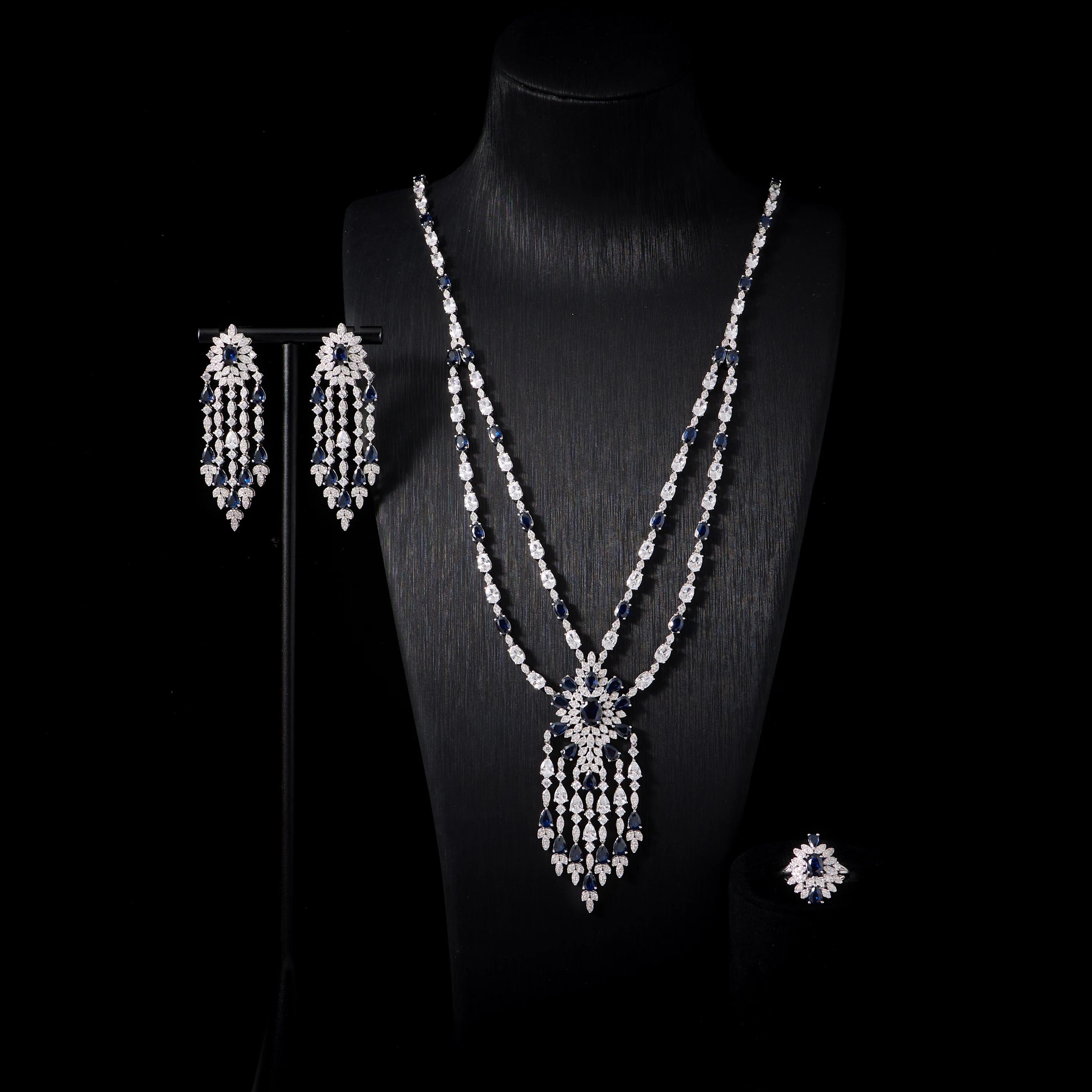 The Empress Diamond-Fire Gala Suite | Prestige Evening Collection